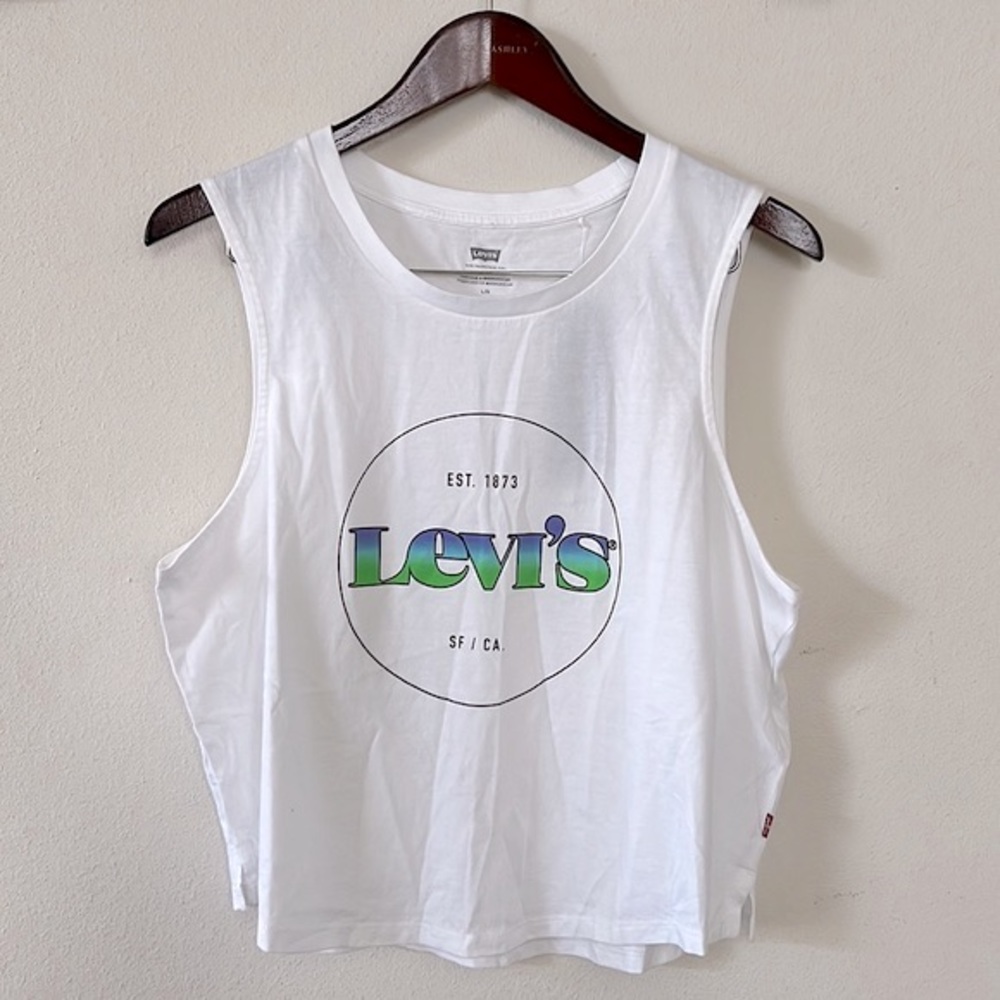 Levi's Cropped Muscle Shirt
